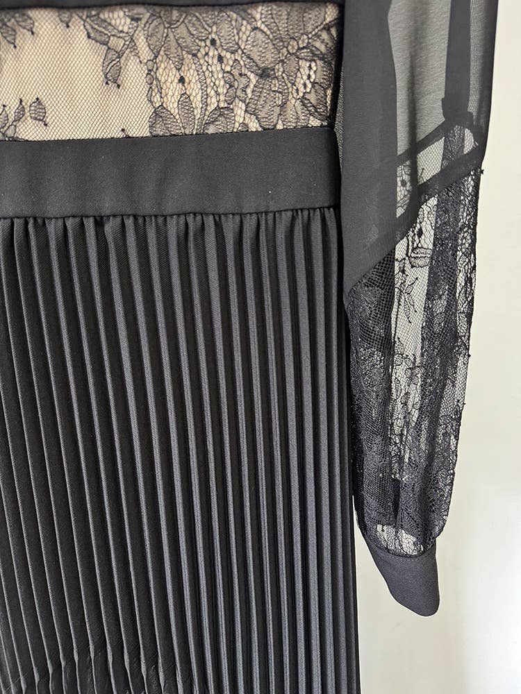 Spring & Summer Pleated Lace Splicing Long Dress